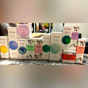 Mad Hippie Skincare Bundle for @closetinhawaii